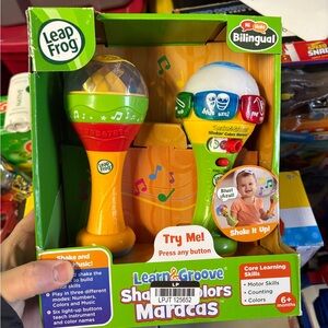 Nwt Learn & Groove Shakin' Colors Maracas - Yellow and Blue